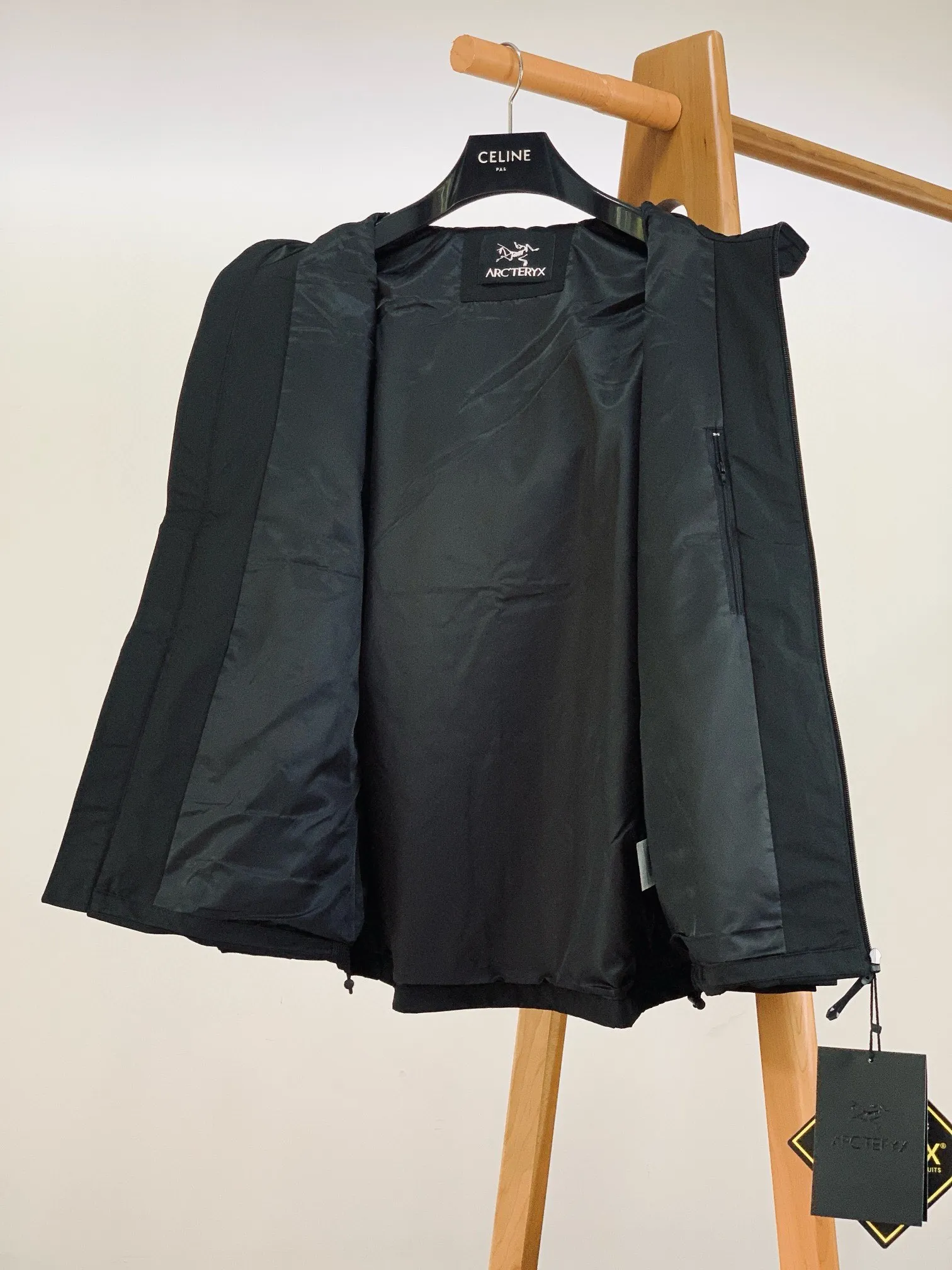 Same Style， ， 2026 New Arrival ，Original Premium Breathable ， ， ， Quality。 ， Sizes：M～3XL